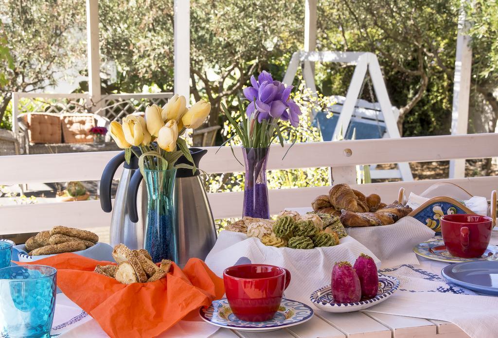 Villa Cetta B&B Сан-Леоне Экстерьер фото